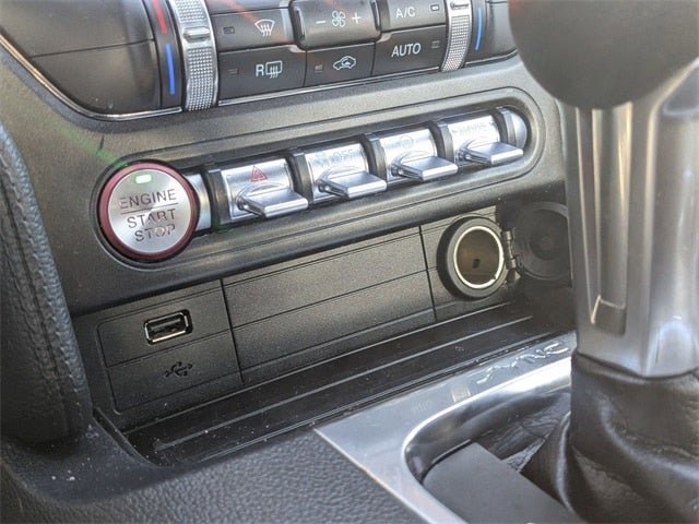 2022 Ford Mustang EcoBoost