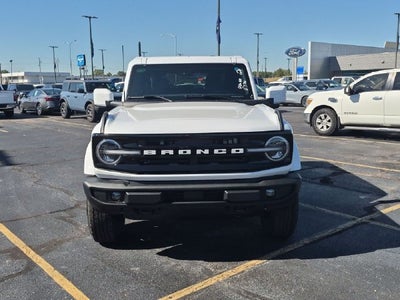 2026 Ford Bronco Outer Banks