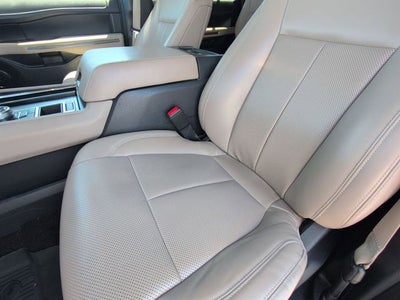 2022 Ford Expedition Max XLT