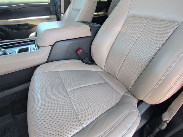 2022 Ford Expedition Max XLT