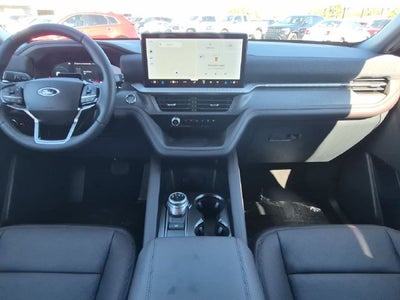 2027 Ford Explorer Platinum