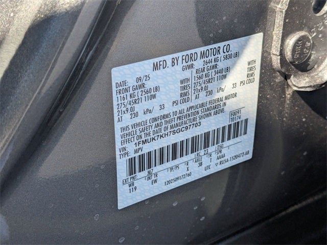 2025 Ford Explorer ST-Line