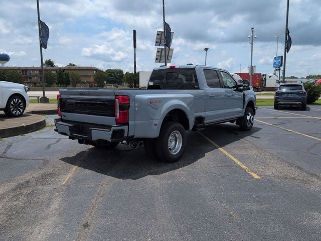2026 Ford F-350SD Platinum DRW