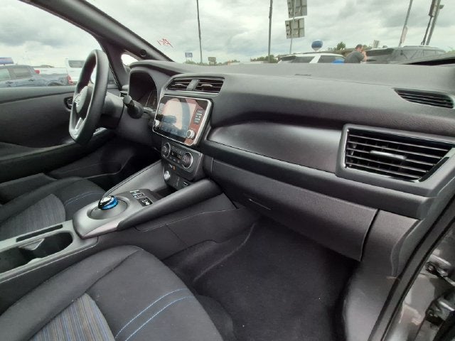 2025 Nissan Leaf S