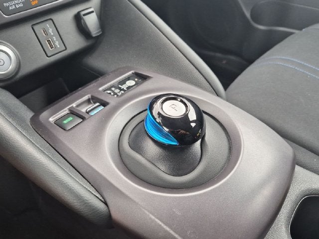 2025 Nissan Leaf S