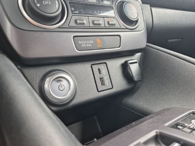 2025 Nissan Leaf S