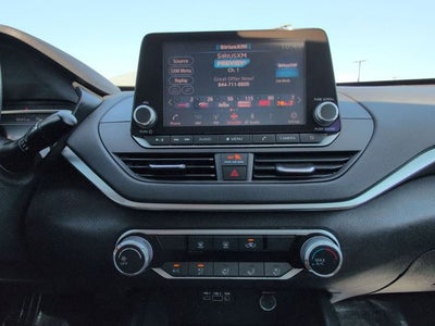 2022 Nissan Altima 2.5 SV