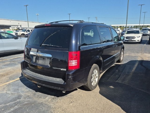 2010 Chrysler Town & Country Touring
