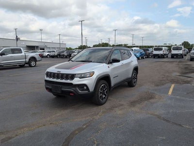 2025 Jeep Compass Trailhawk