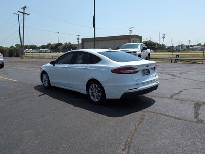 2020 Ford Fusion SE
