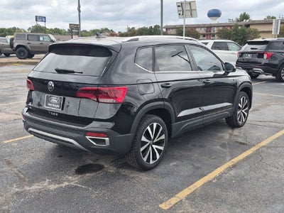 2024 Volkswagen Taos 1.5T SE