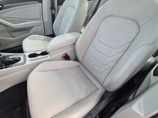 2019 Volkswagen Jetta SEL Premium
