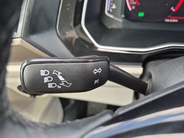2019 Volkswagen Jetta SEL Premium