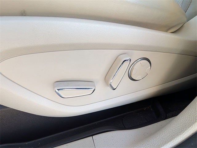 2019 Lincoln MKC Select