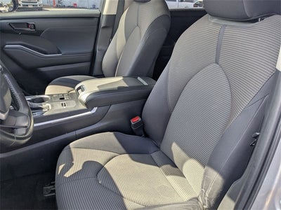 2023 Toyota Highlander LE