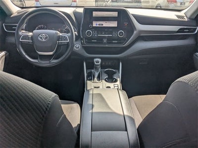 2023 Toyota Highlander LE