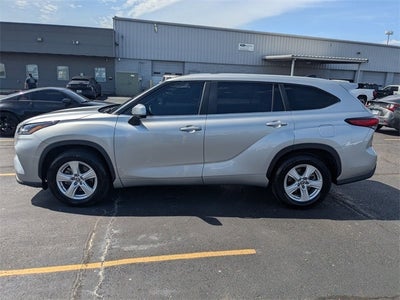 2023 Toyota Highlander LE