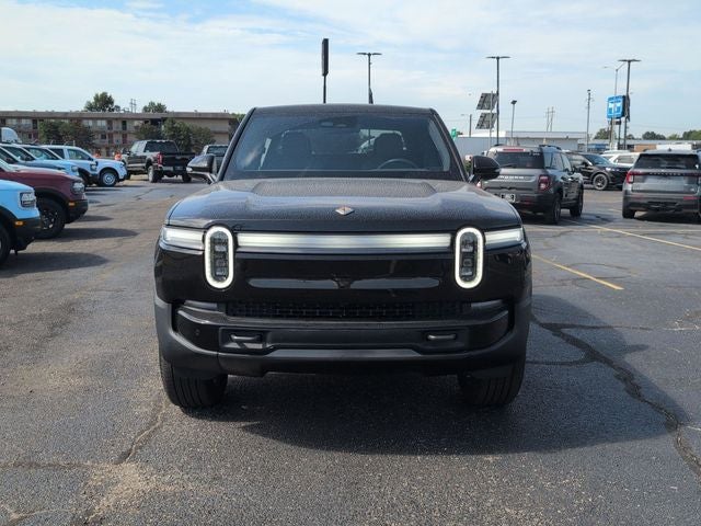 2025 Rivian R1T Base