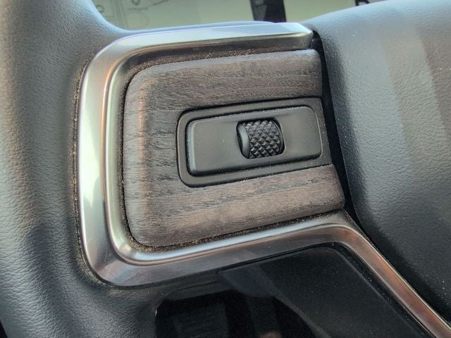 2025 Rivian R1T Base