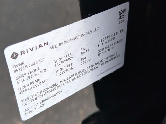 2025 Rivian R1T Base