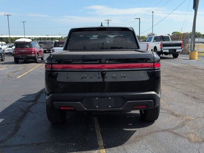2025 Rivian R1T Base
