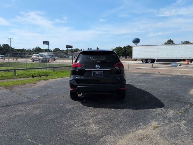 2017 Nissan Rogue SL