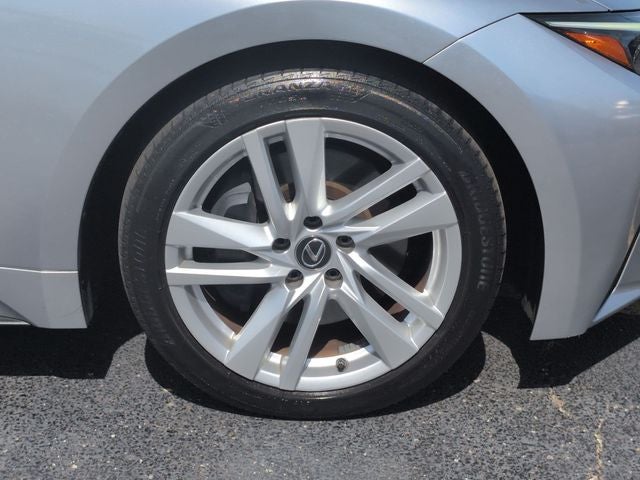 2023 Lexus IS 300
