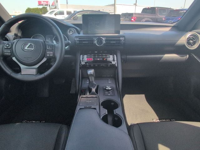2023 Lexus IS 300