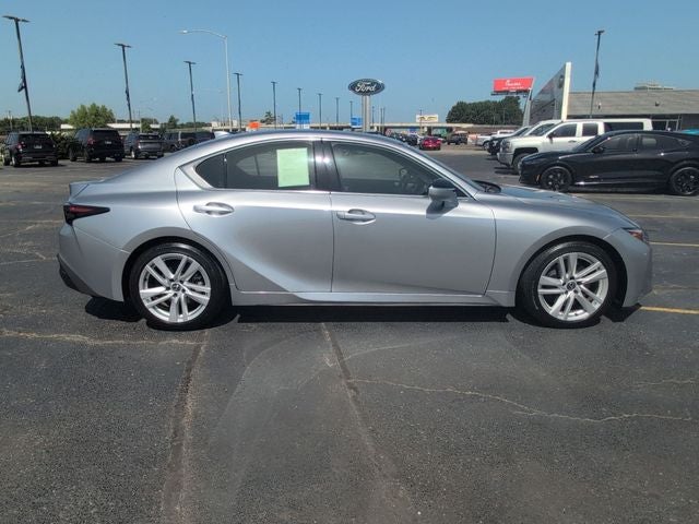 2023 Lexus IS 300