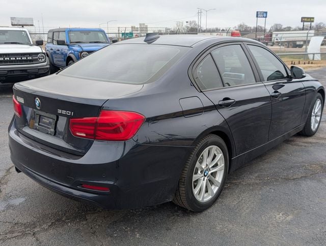 2017 BMW 3 Series 320i