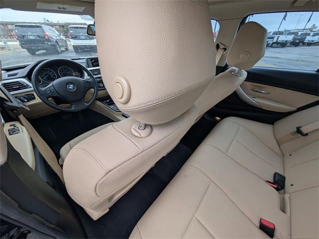 2017 BMW 3 Series 320i