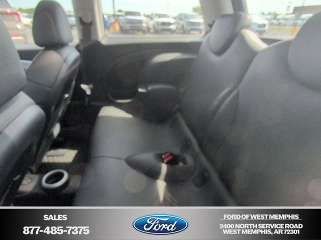 2005 MINI Cooper Base