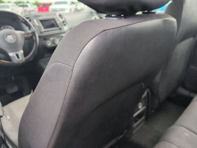 2017 Volkswagen Tiguan Limited 2.0T 4Motion