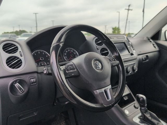 2017 Volkswagen Tiguan Limited 2.0T 4Motion