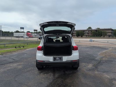 2017 Volkswagen Tiguan Limited 2.0T 4Motion