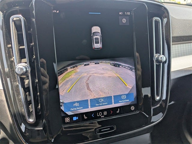 2023 Volvo XC40 B5 Core