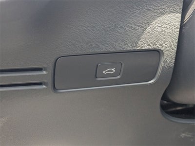 2023 Volvo XC40 B5 Core