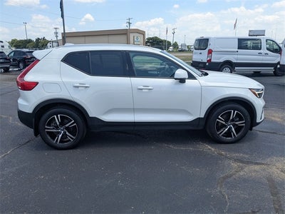 2023 Volvo XC40 B5 Core