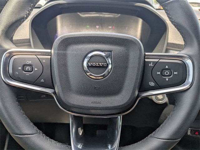 2023 Volvo XC40 B5 Core