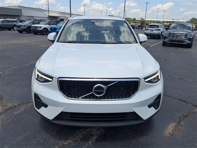 2023 Volvo XC40 B5 Core